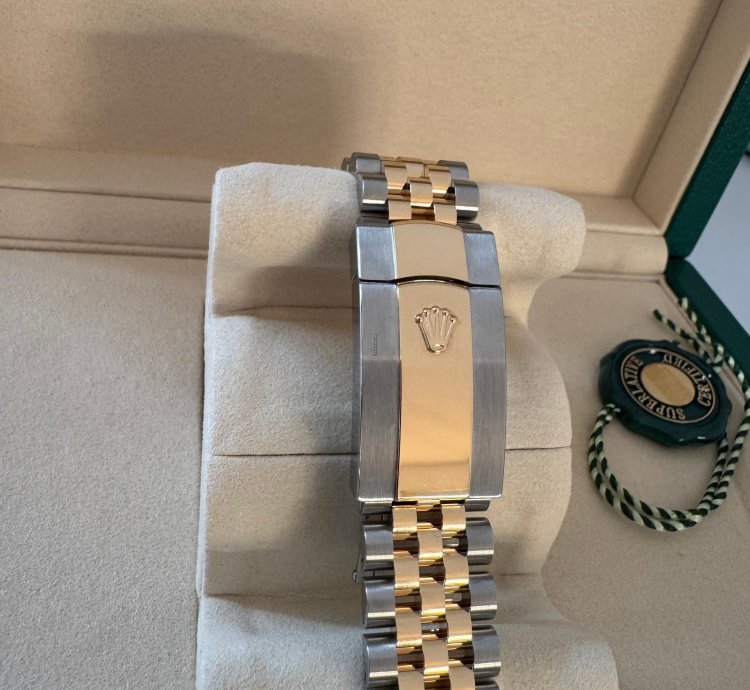 Rolex Datejust 36 18k Gelbgold Stahl Nagelneu Ungetragen Kauf 03 2025