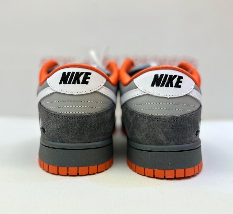 Nike Sb Dunk Low - Staple Nyc Pigeon 304292-011