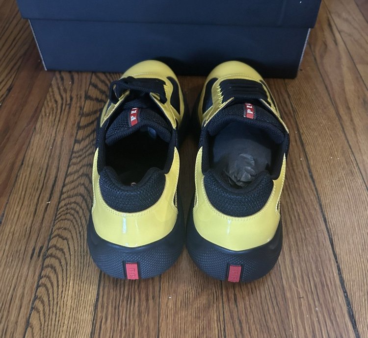 Prada America Cup Bumblebee