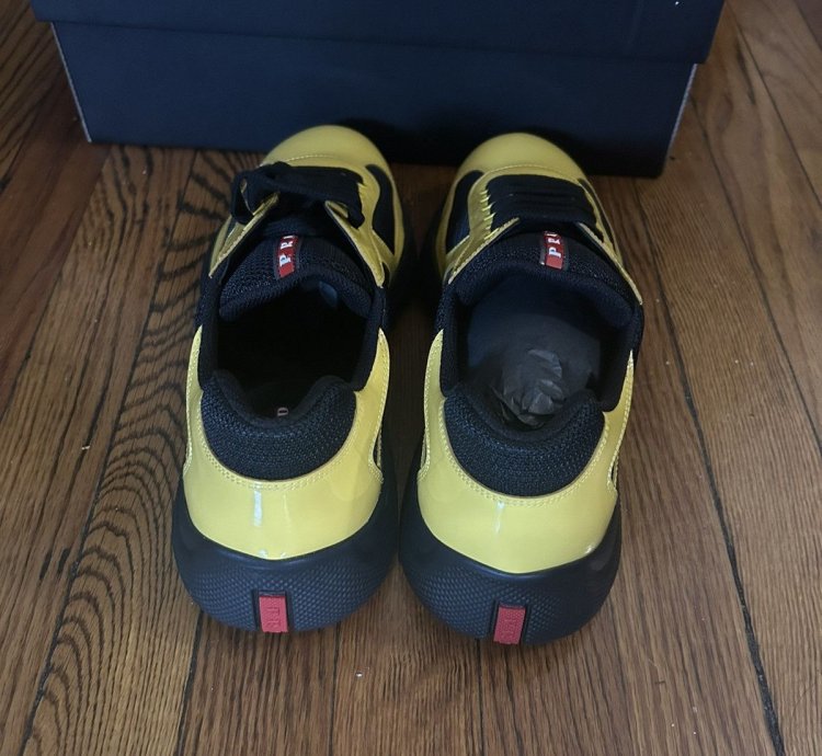 Prada America Cup Bumblebee