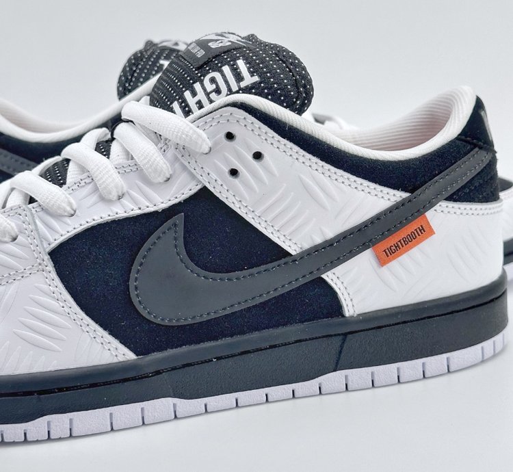 Tightbooth X Nike Sb Dunk Low Fd2629-100