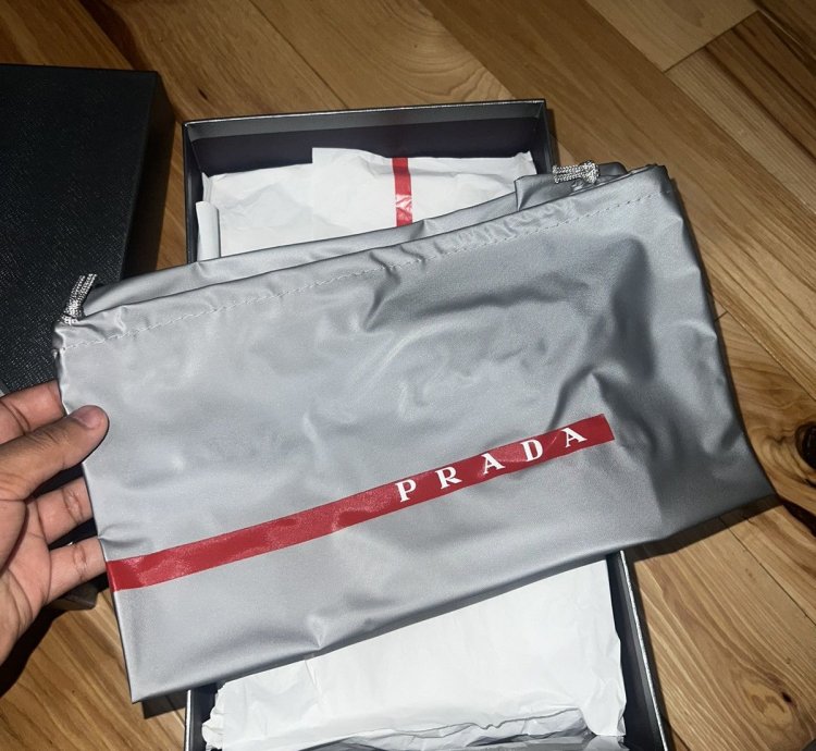 Prada America Cup Low