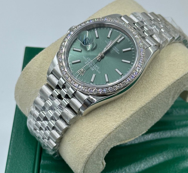 Rolex Datejust 36 Green Index Diamond Bezel Jubilee
