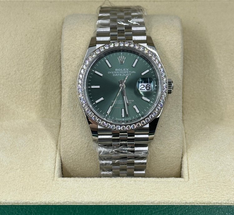 Rolex Datejust 36 Green Index Diamond Bezel Jubilee
