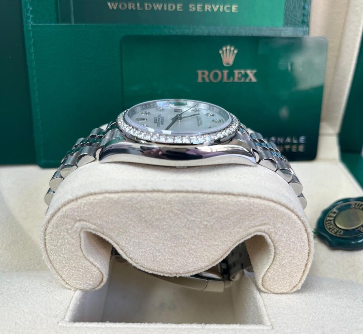 Rolex Datejust 36 Mother Of Pearl Diamond Dial Diamond Bezel Steel - 36mm Jubilee Bracelet 126284rbr