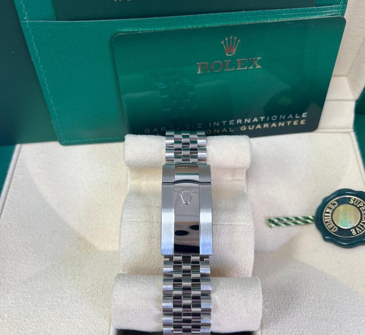 Rolex Datejust 36 Mother Of Pearl Diamond Dial Diamond Bezel Steel - 36mm Jubilee Bracelet 126284rbr