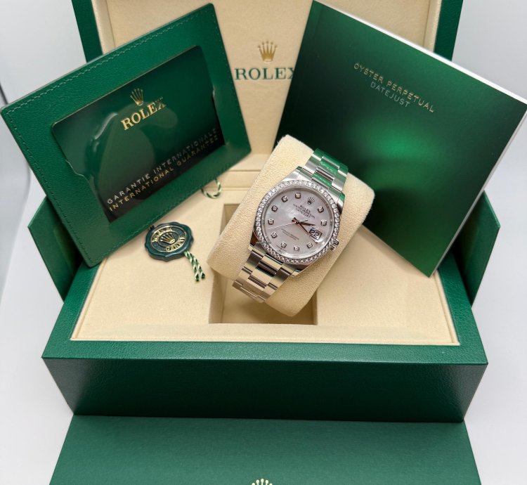 Rolex Datejust 36 Mother Of Pearl Diamond Dial Stainless Steel Diamond Bezel Oyster Bracelet