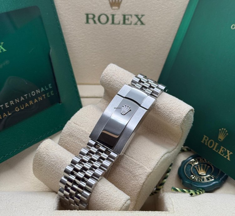 Rolex Datejust 36 New 2023 Mother Of Pearl Diamond Dial Diamond Bezel Stainless Steel Jubilee