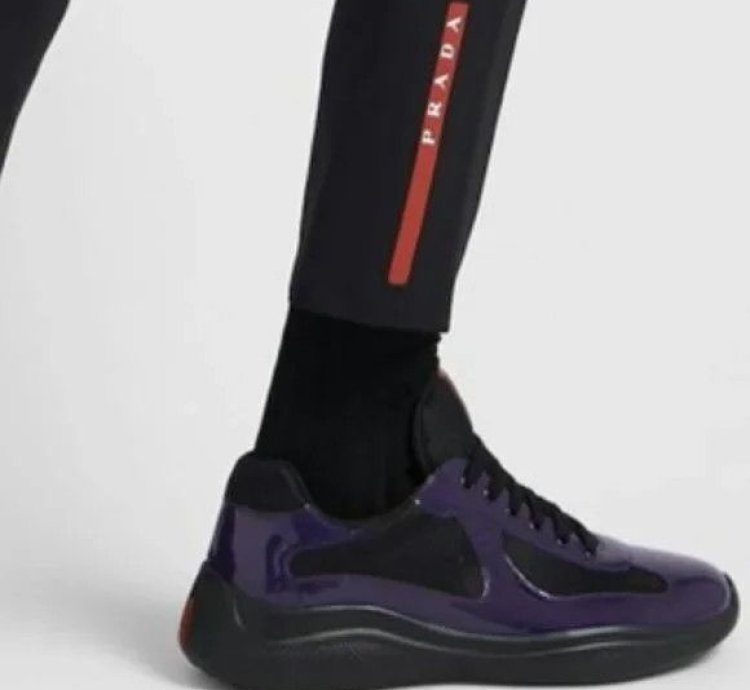 Prada Americas Cup Low-top Patent Leather Sneakers - 10
