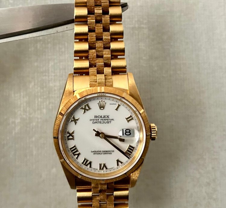 Rolex Datejust 36 Owned Since New 1999 Never Worn Original Box Paperwork