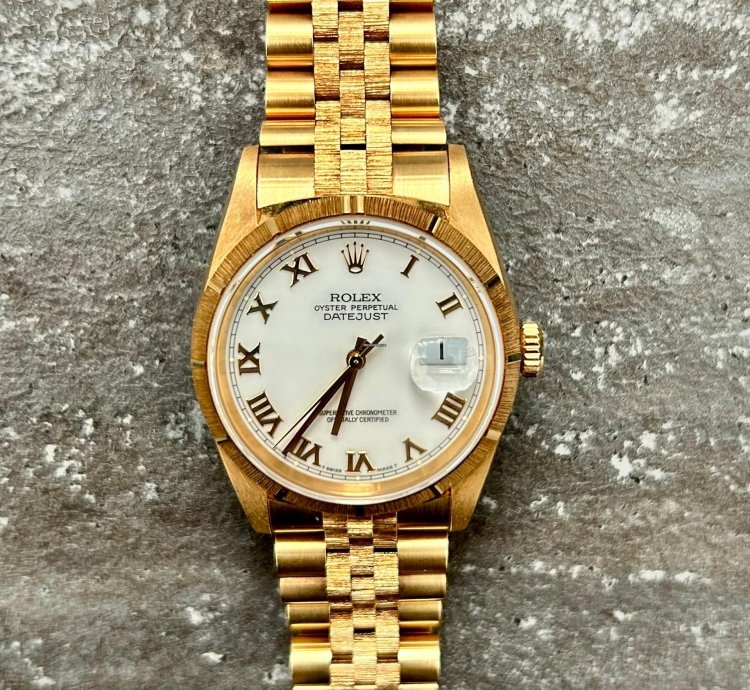 Rolex Datejust 36 Owned Since New 1999 Never Worn Original Box Paperwork