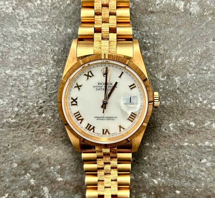 Rolex Datejust 36 Owned Since New 1999 Never Worn Original Box Paperwork