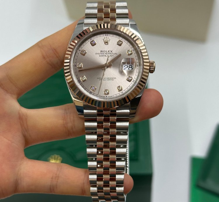 Rolex Datejust 41 126331g Sundust Dial Jubilee