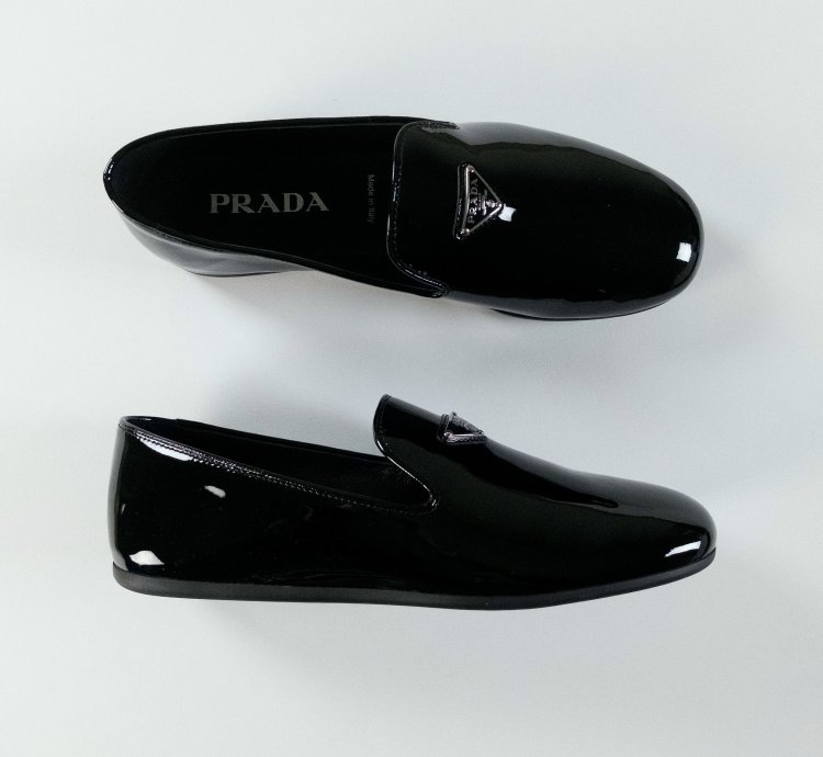 Prada Black Patent Leather Triangle Logo Slippers Flat Shoes