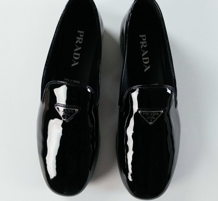 Prada Black Patent Leather Triangle Logo Slippers Flat Shoes