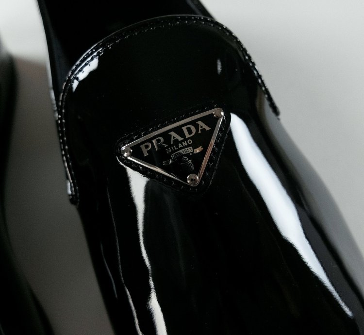 Prada Black Patent Leather Triangle Logo Slippers Flat Shoes
