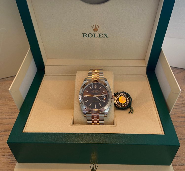 Rolex Datejust 41 Unworn 2025 Chocolate Dial Two Tone Rose Gold Jubilee