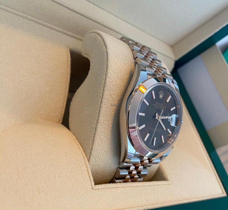 Rolex Datejust 41 Unworn 2025 Chocolate Dial Two Tone Rose Gold Jubilee