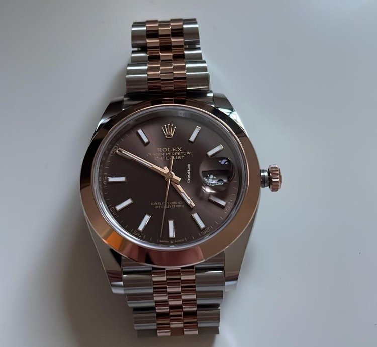 Rolex Datejust 41 Unworn 2025 Chocolate Dial Two Tone Rose Gold Jubilee
