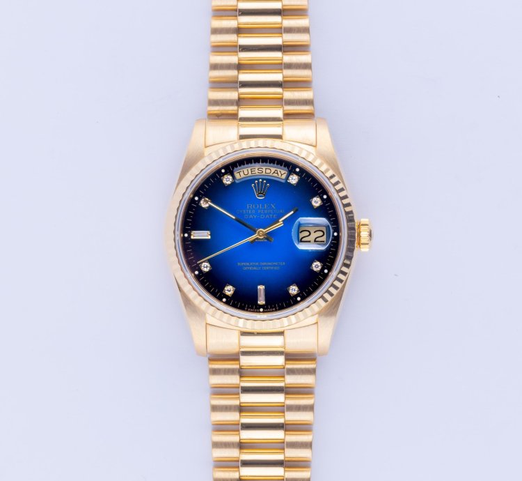 Rolex Day-date 36 Blue Vignette Diamond 18238 1988 full Set