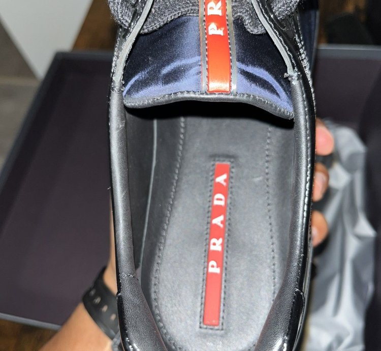 Prada Calzature Low Top Sneaker
