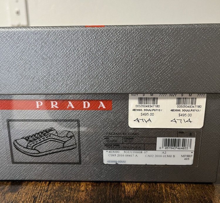 Prada Calzature Low Top Sneaker