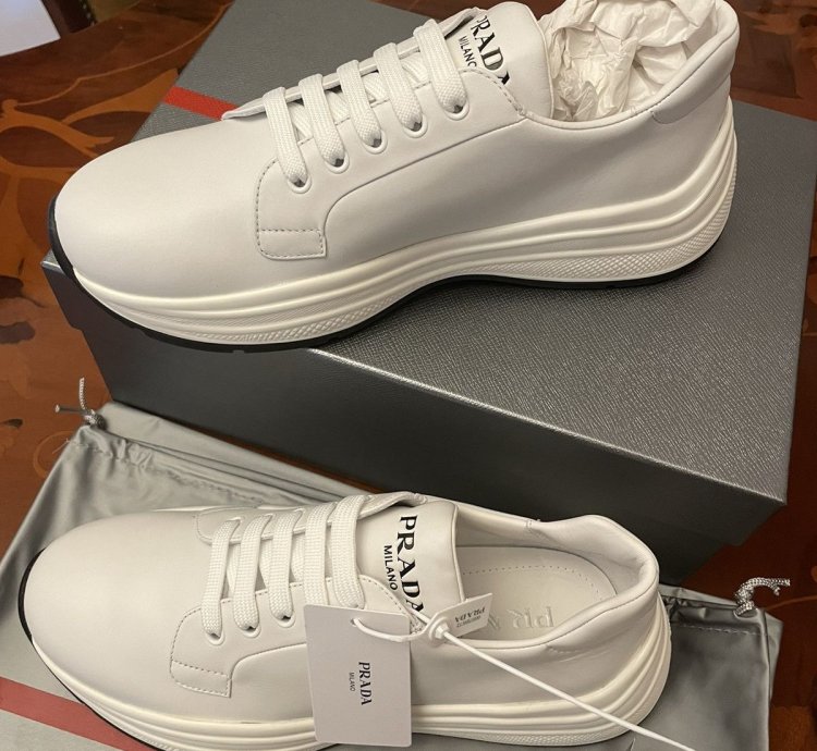 Prada Calzature Mens Runner Trainers White