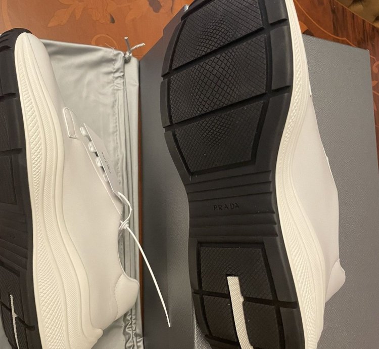 Prada Calzature Mens Runner Trainers White