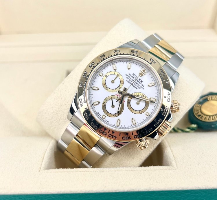 Rolex Daytona 116503 White Dial Unworn Full Set Gold