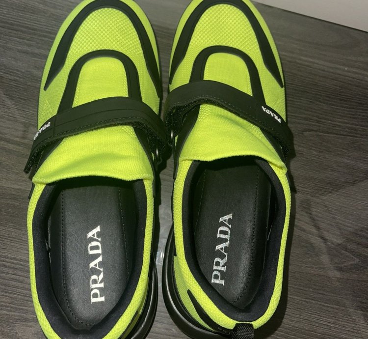 Prada Cloudburst