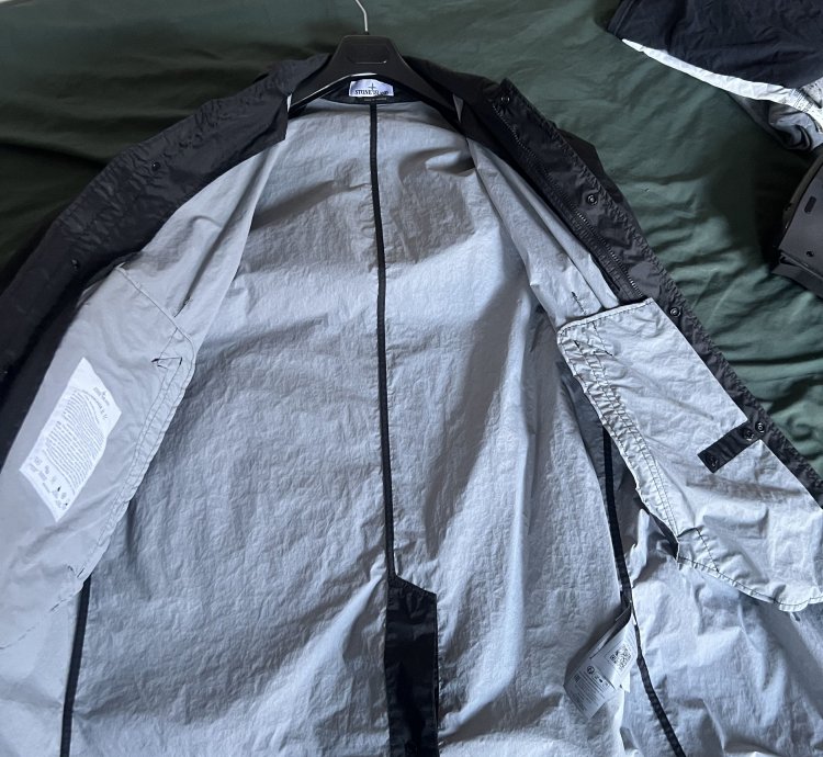 Stone Island Membrana 3l Light Jacket Black Crinkled Coat