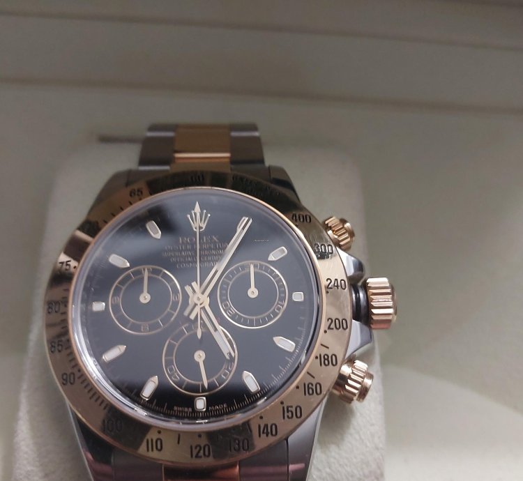 Rolex Daytona 2009 Rolex Cosmograph Daytona 40mm Black Dial Two-tone