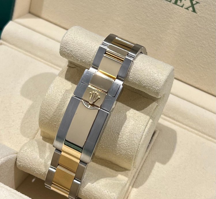 Rolex Daytona 2022 Steel And Gold Daytona Champagne Dial 116503 Box And Papers Unworn