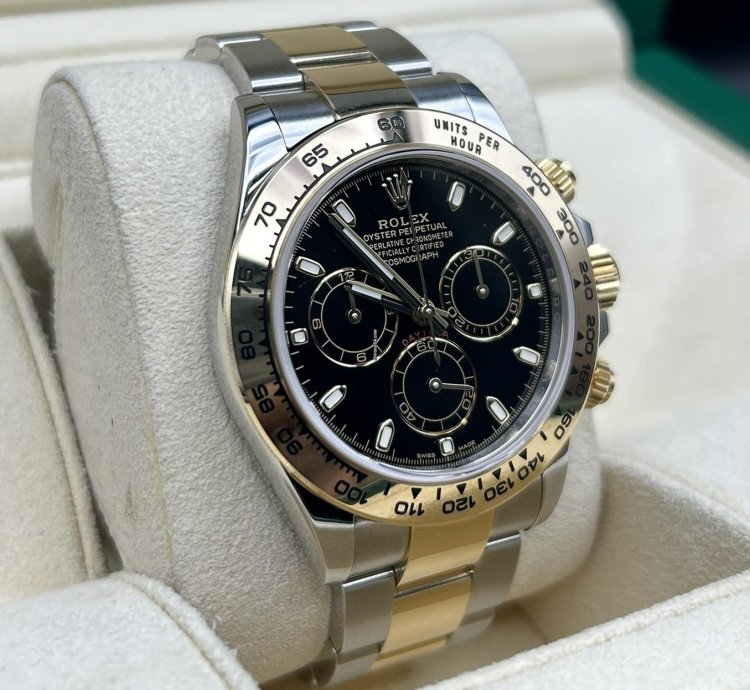 Rolex Daytona 2023 Daytona 116503 Black Dial Unworn Full Set