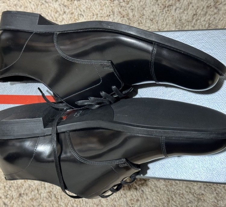 Prada Derby Dress Shoes 8 5
