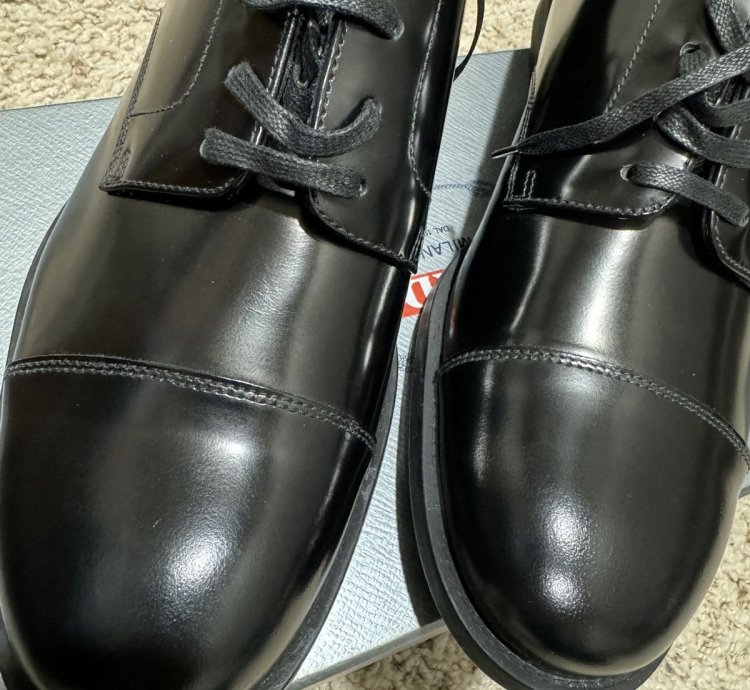 Prada Derby Dress Shoes 8 5