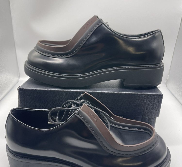 Prada Diapason Opaque Brushed Leather Lace-up Shoes Size 44
