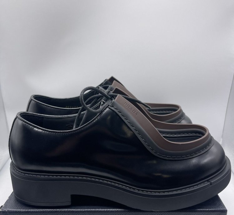Prada Diapason Opaque Brushed Leather Lace-up Shoes Size 44