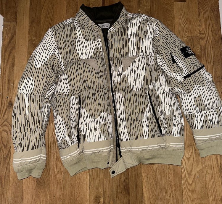 Stone Island Naslan Light Watro Camo Reflective Down Size