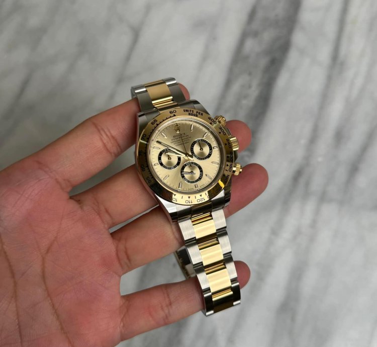 Rolex Daytona Champagne Dial Bnib 2025