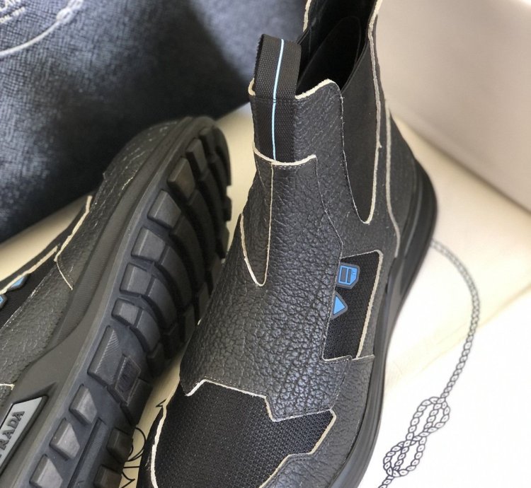 Prada Fall 2018 High-top Trainers Shoes 2tg139 Black Suede