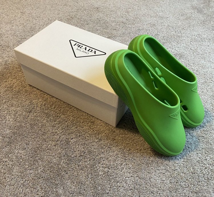Prada Foam Rubber Mules - Green
