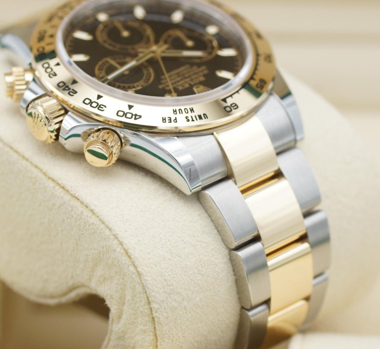 Rolex Daytona Cosmograph Daytona Schwarz 116503 Gelbgold Full-set 2021 Ungetragen De