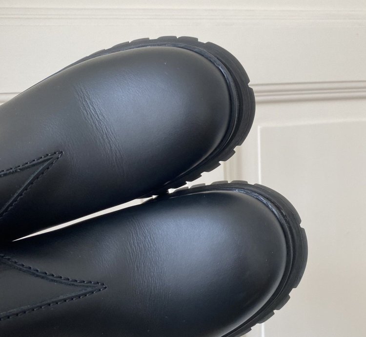 Prada Fw18 Runway Brixxen Chelsea Boots Pink Black 40 5