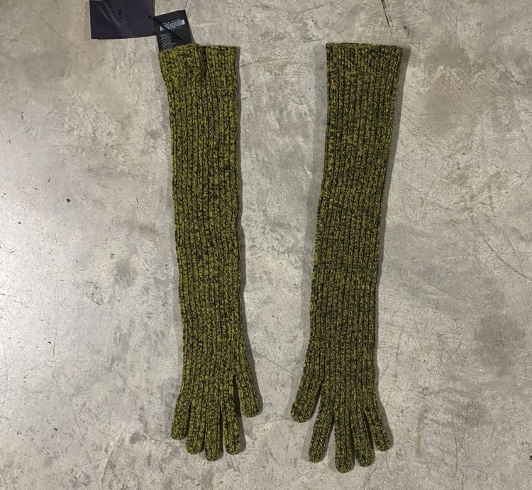 Prada Gloves Cashmere Timberland Vest And Diesel Shoes
