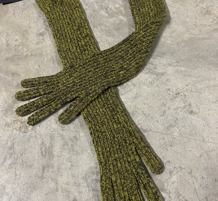 Prada Gloves Cashmere Timberland Vest And Diesel Shoes