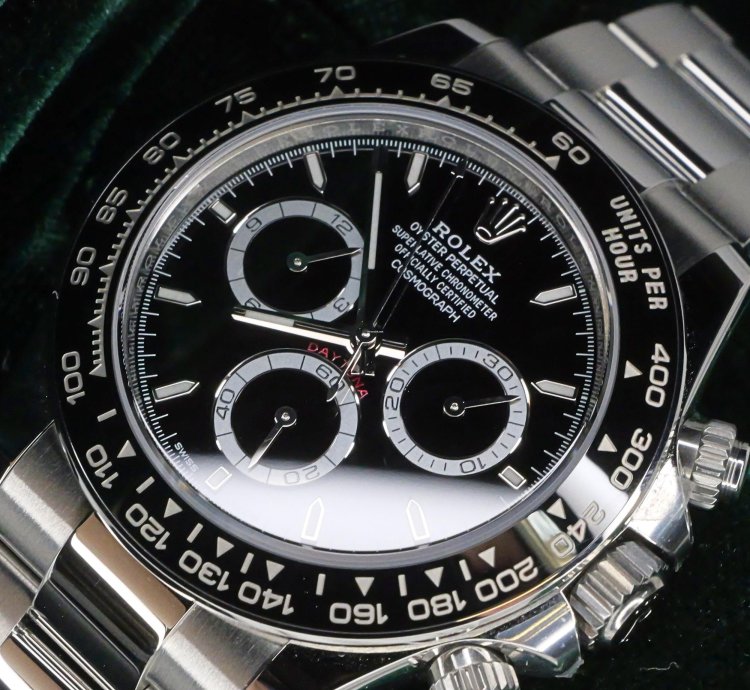 Rolex Daytona Full Set Mint 2024 Daytona 40mm Stainless Steel Black Dial 126500ln