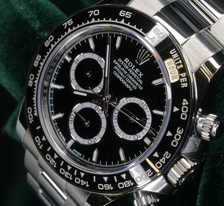 Rolex Daytona Full Set Mint 2024 Daytona 40mm Stainless Steel Black Dial 126500ln