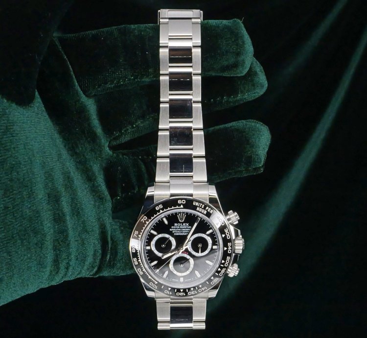 Rolex Daytona Full Set Mint 2024 Daytona 40mm Stainless Steel Black Dial 126500ln