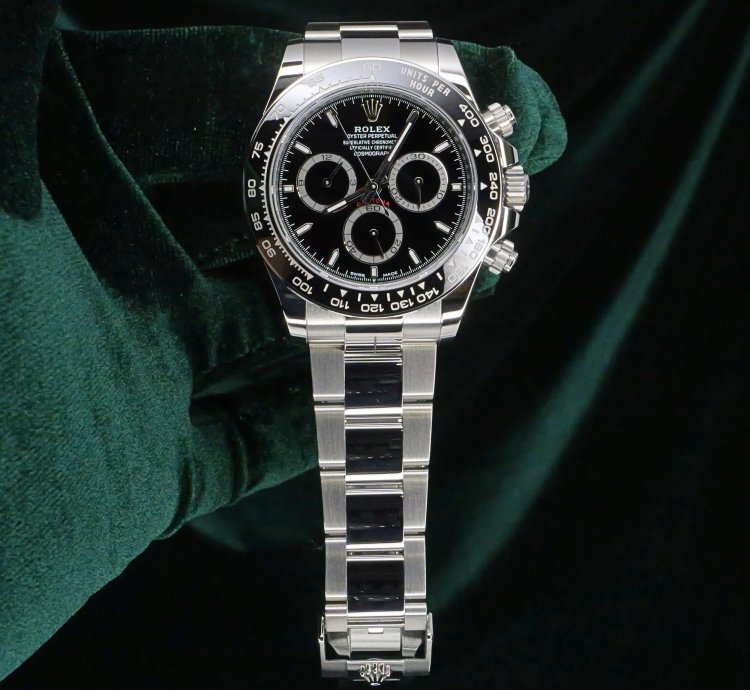 Rolex Daytona Full Set Mint 2024 Daytona 40mm Stainless Steel Black Dial 126500ln